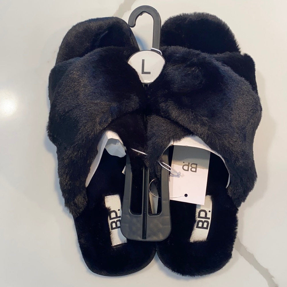 NWT BP Slippers Size Large